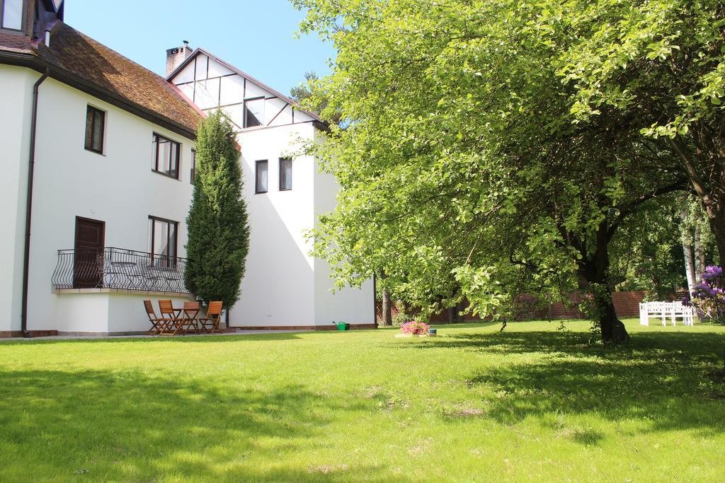 Villa Neubad Saulkrasti Bagian luar foto